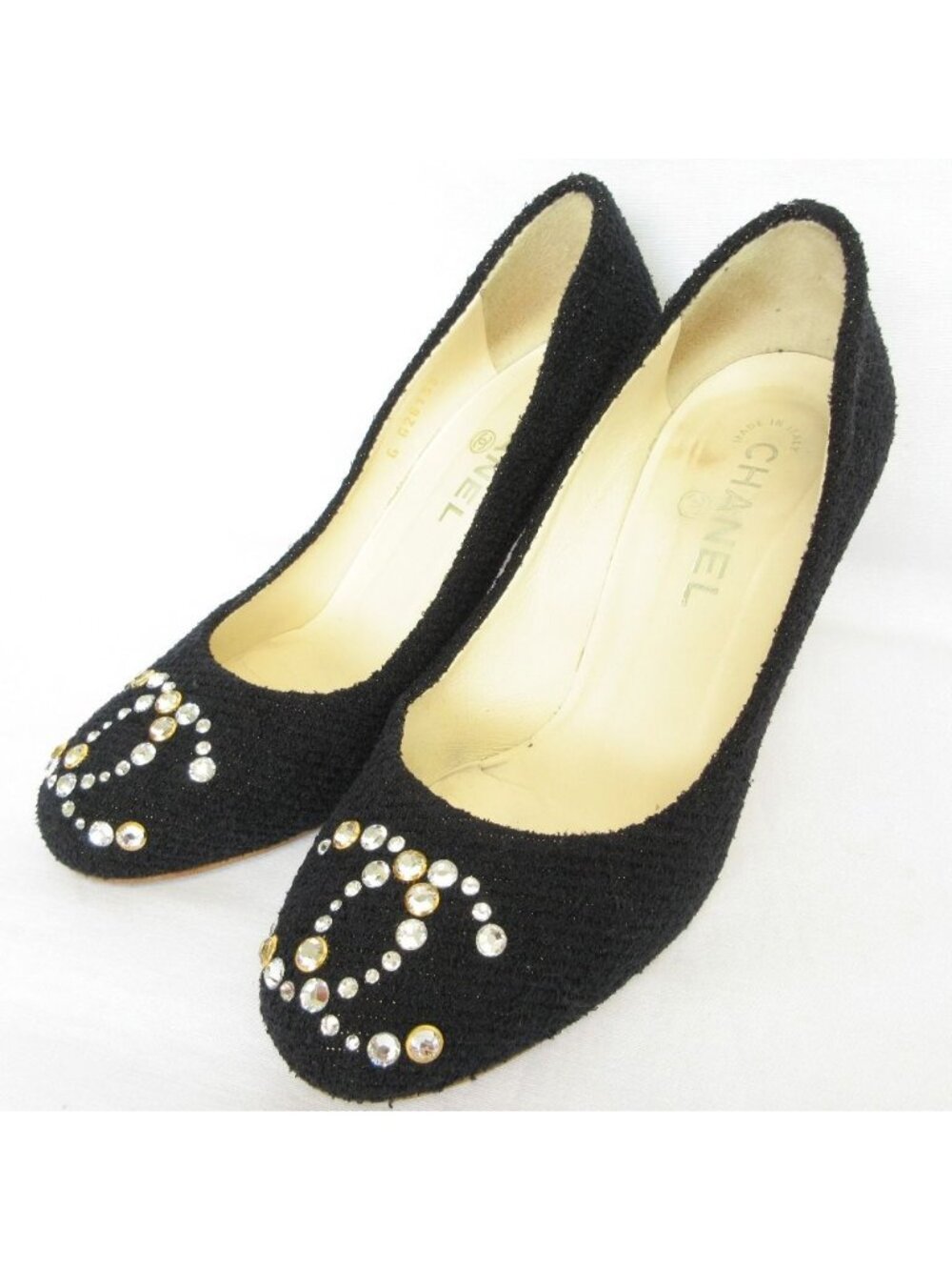 Chanel 12c Tweed Rhinestone Cork Heels CC Logo Pumps Equivalent Black